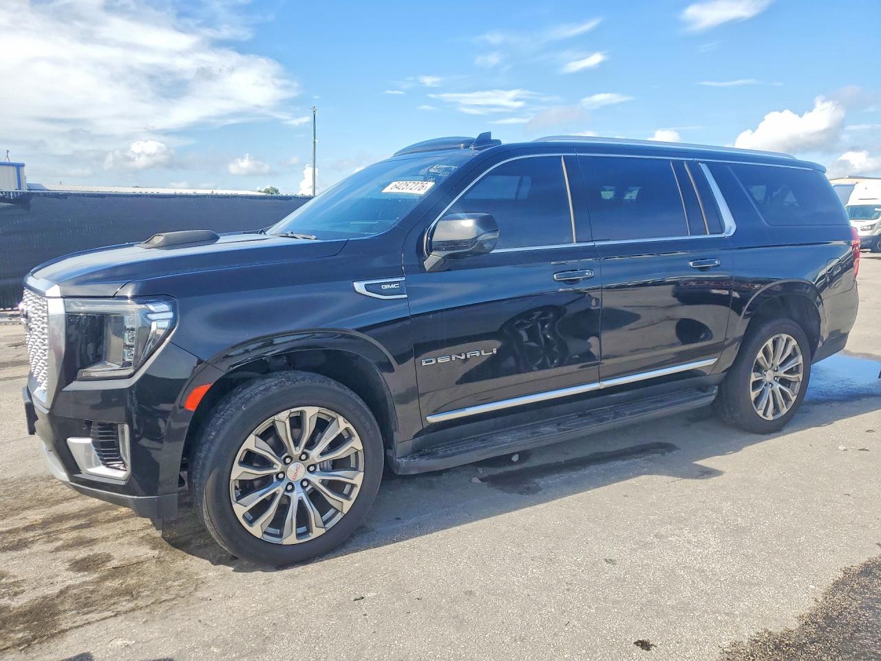 2021 GMC YUKON XL DENALI  