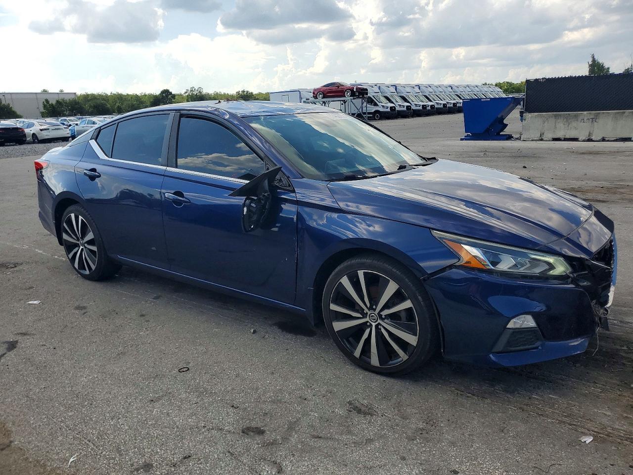 2020 NISSAN ALTIMA SR  