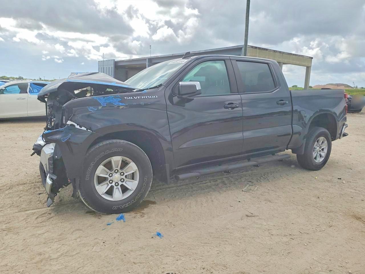 2022 CHEVROLET SILVERADO LTD C1500 LT  
