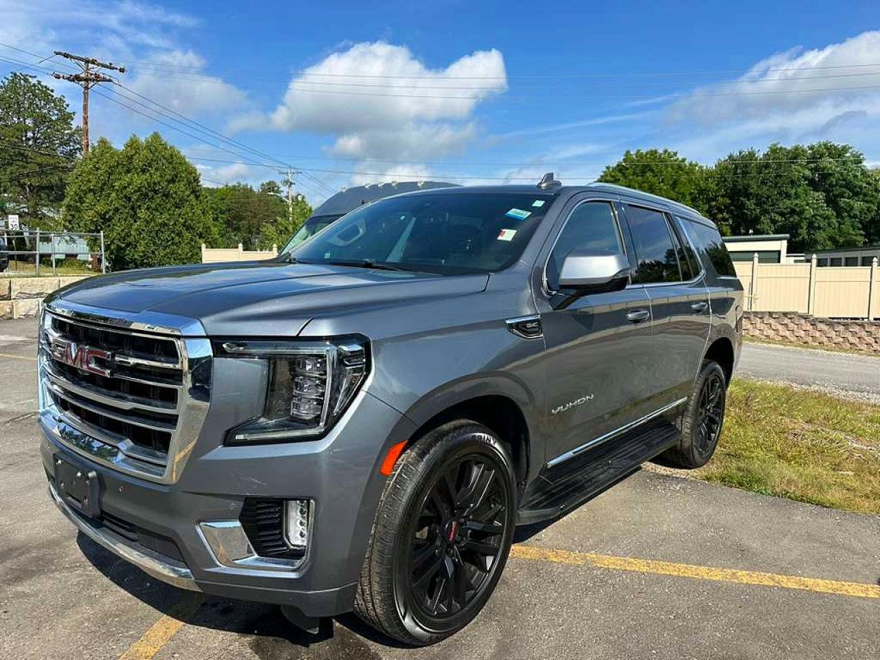 2022 GMC YUKON SLT  