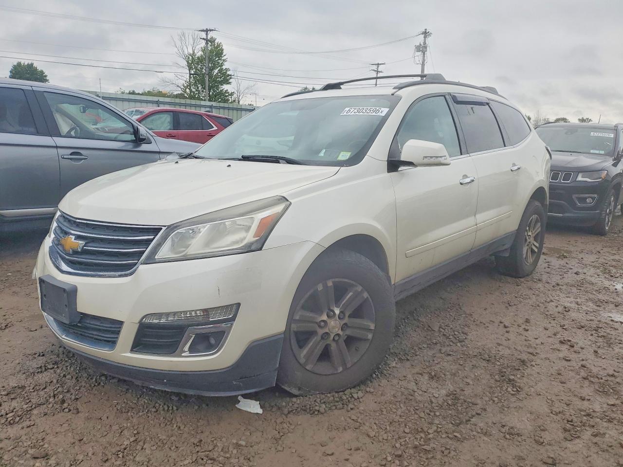 2015 CHEVROLET TRAVERSE LT  