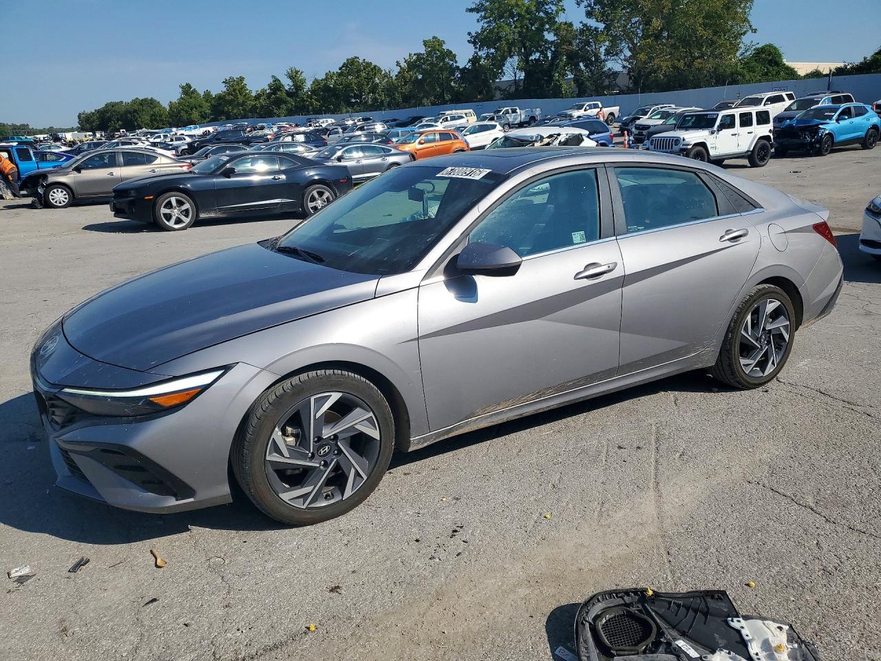 2025 HYUNDAI ELANTRA SEL  