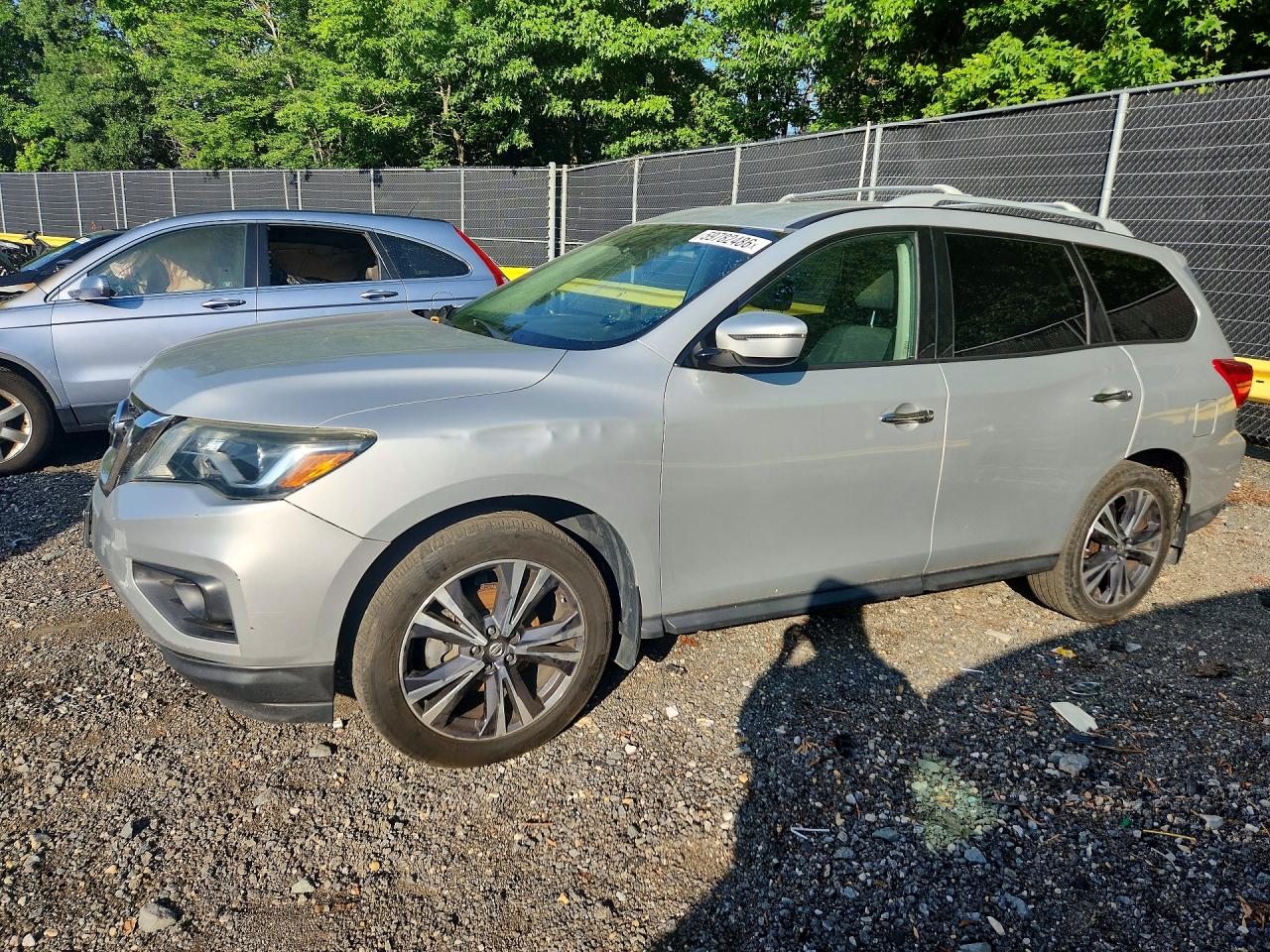2017 NISSAN PATHFINDER SV  