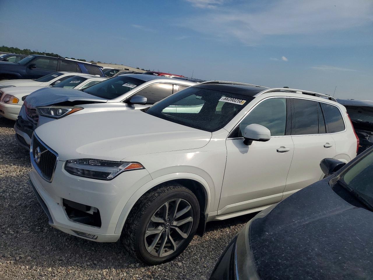 2018 VOLVO XC90 T6  