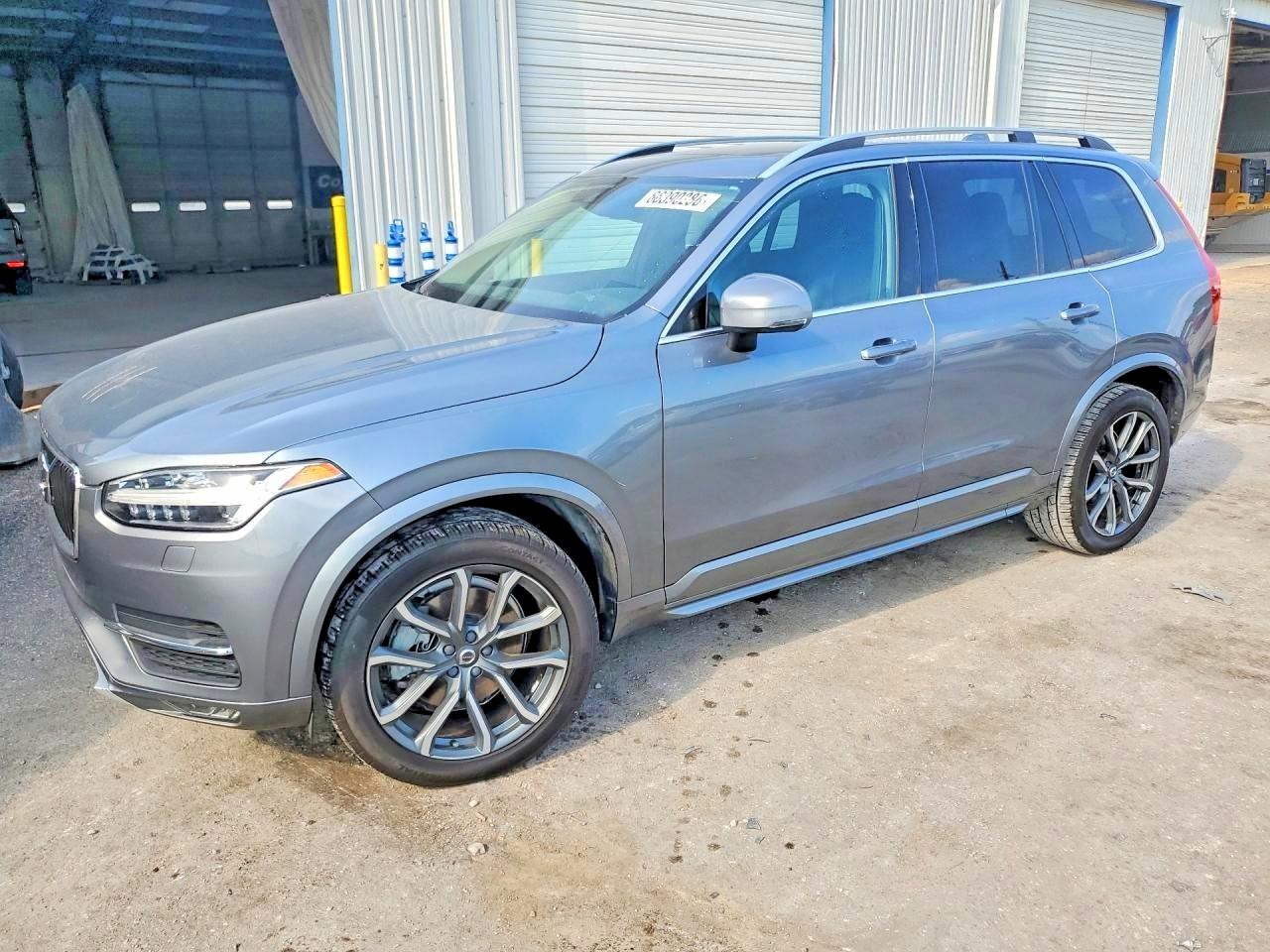 2018 VOLVO XC90 T6  