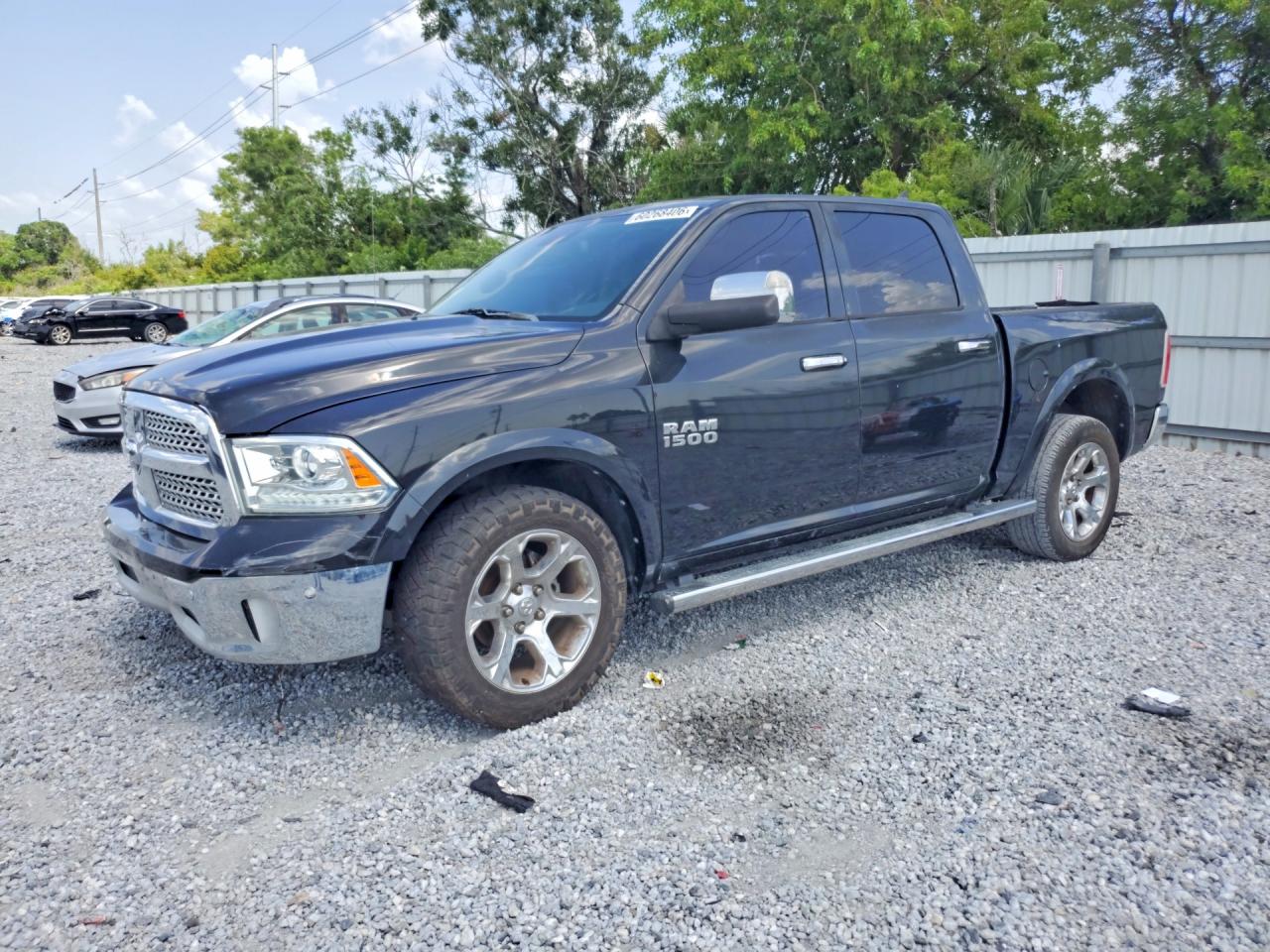 2016 RAM 1500 LARAMIE  