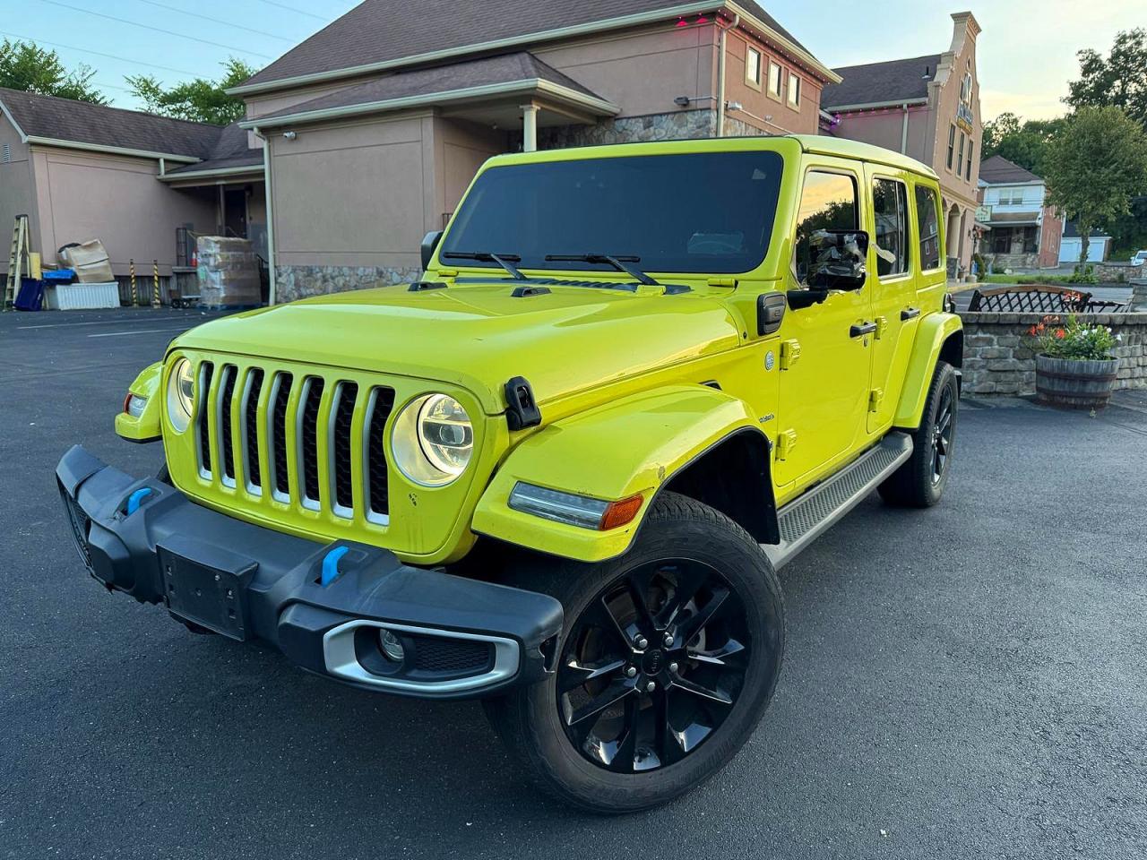 2022 JEEP WRANGLER UNLIMITED SAHARA 4XE  