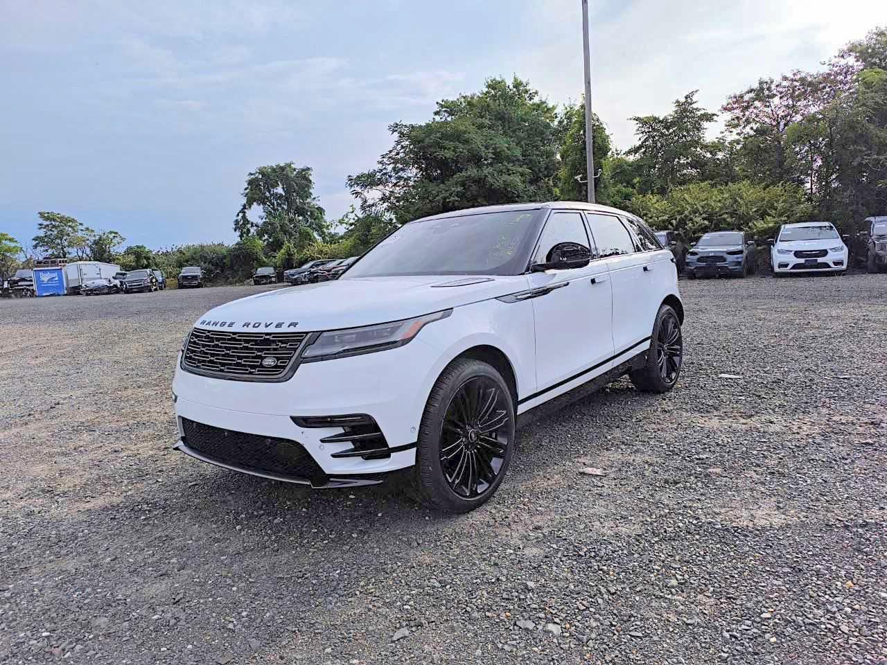 2026 LAND ROVER RANGE ROVER VELAR DYNAMIC SE  