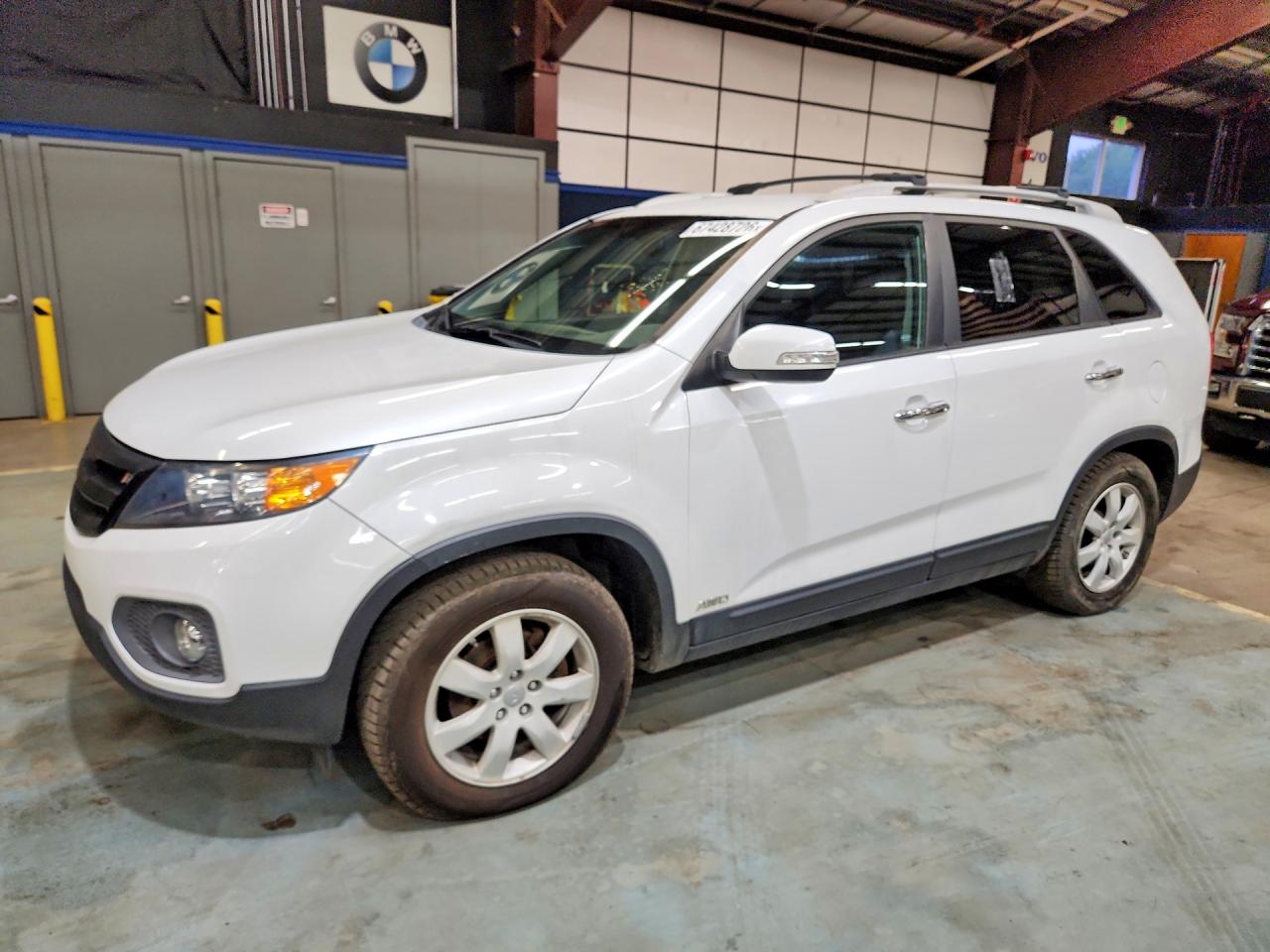2013 KIA SORENTO LX  