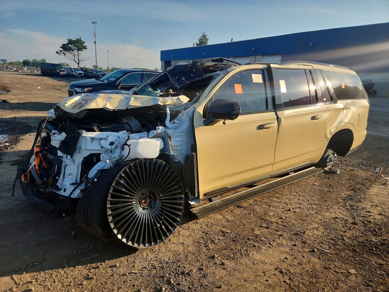 2025 CADILLAC ESCALADE ESV SPORT  