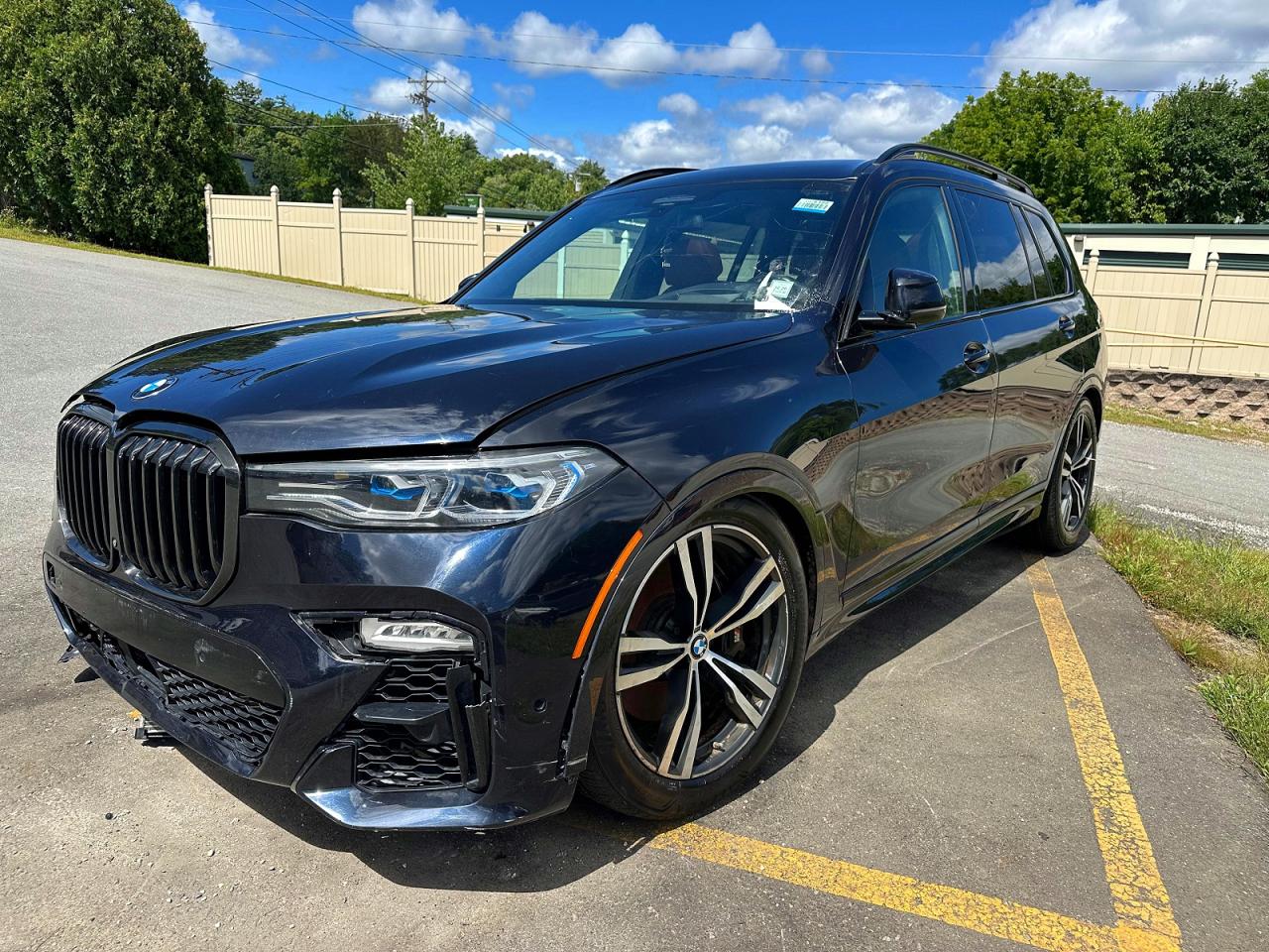 2022 BMW X7 M50I  