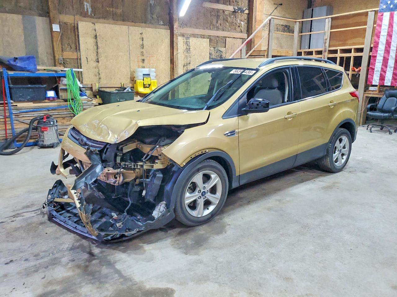 2015 FORD ESCAPE SE  