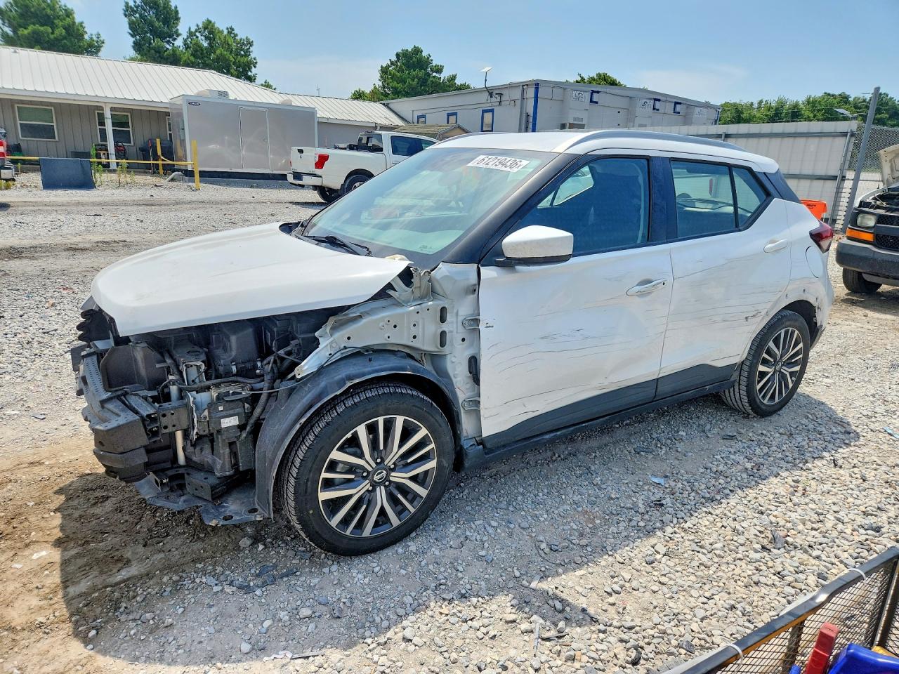 2021 NISSAN KICKS SV  