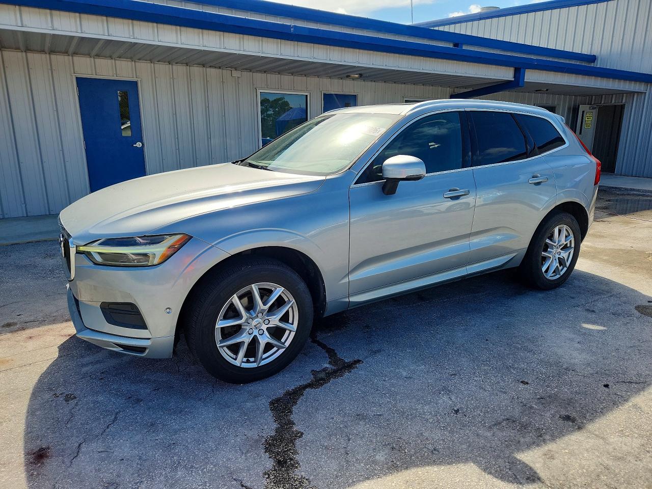 2018 VOLVO XC60 T5 MOMENTUM  