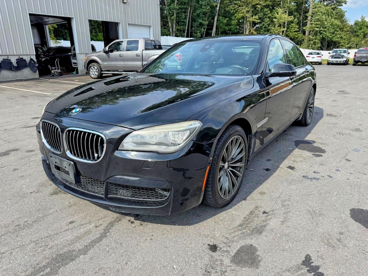 2015 BMW 750 XI  