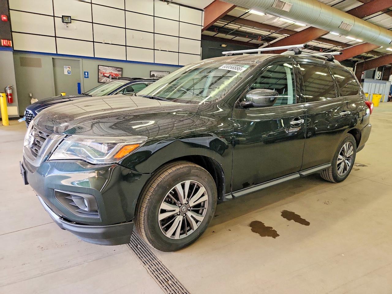2019 NISSAN PATHFINDER SV  