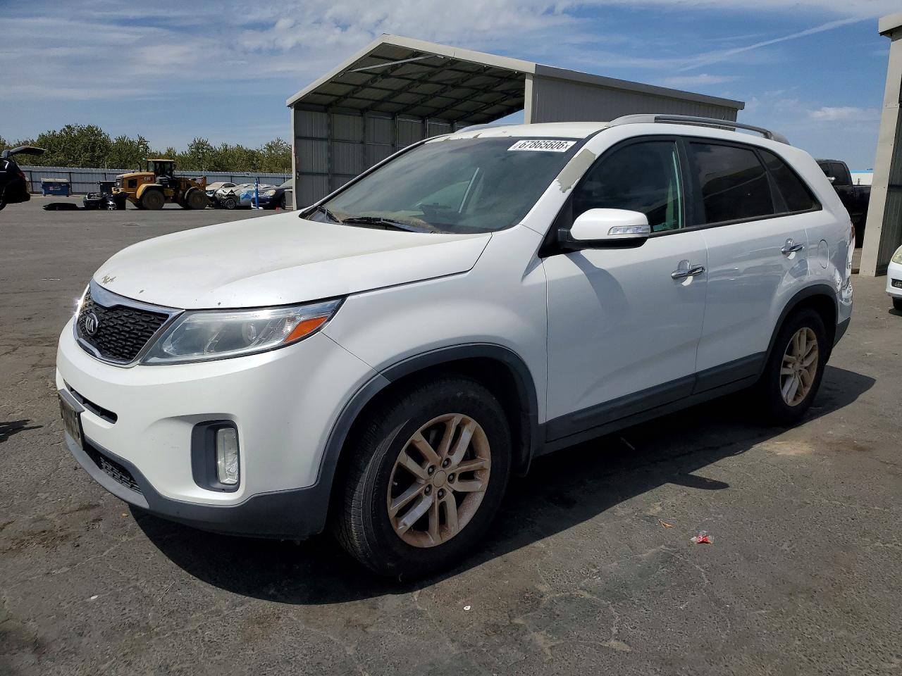2015 KIA SORENTO LX  