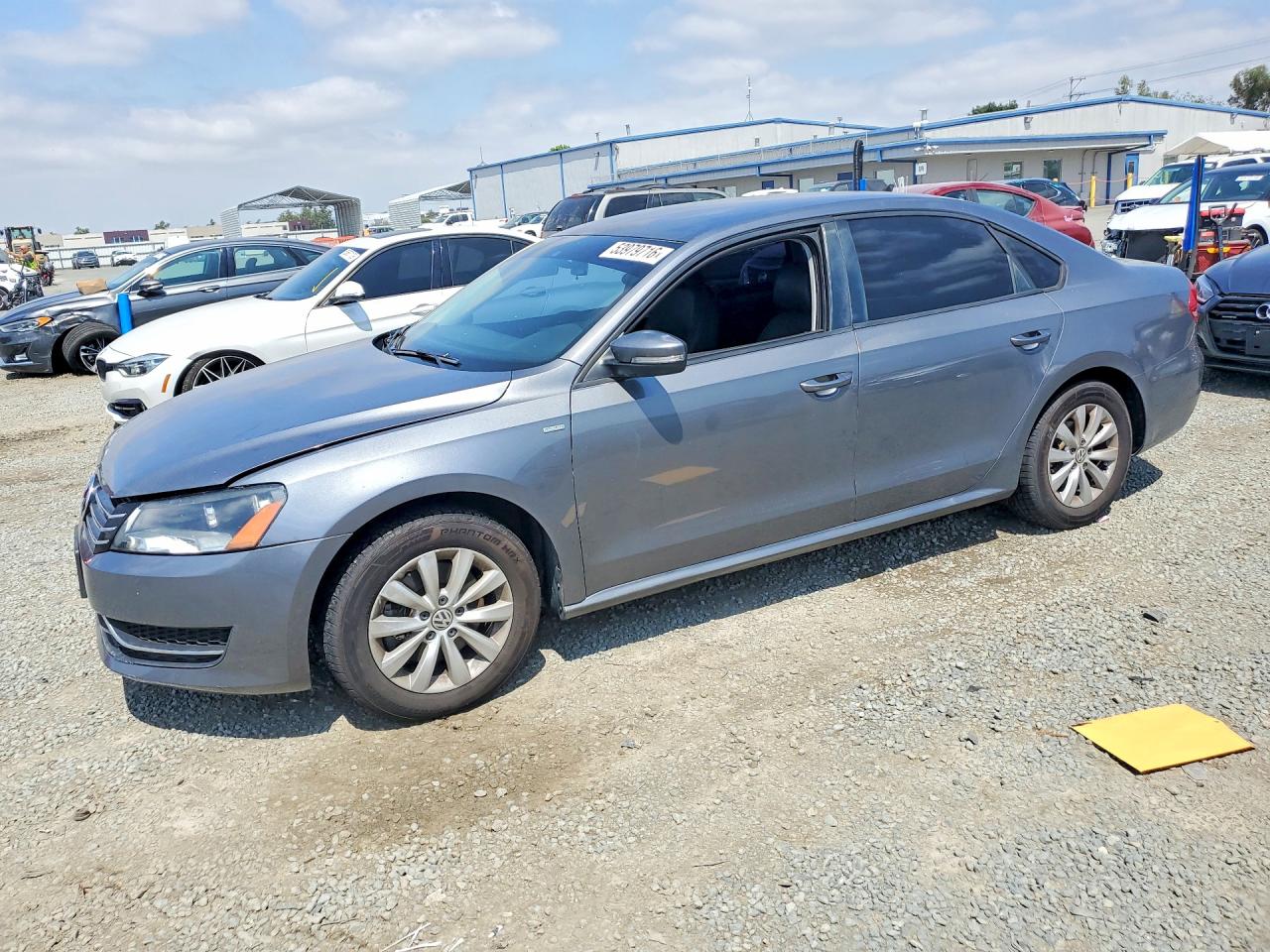 2014 VOLKSWAGEN PASSAT S  