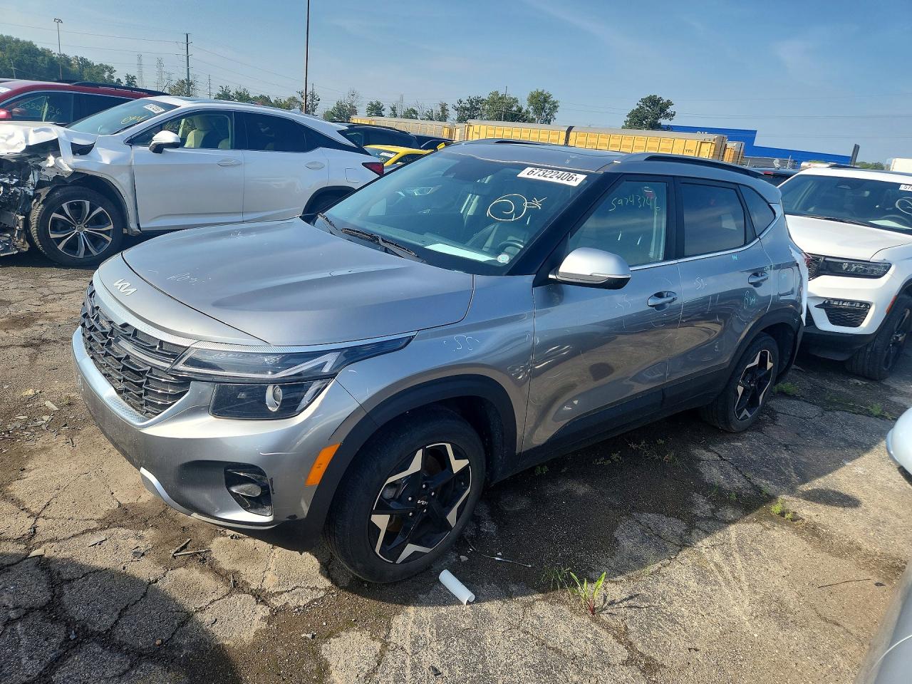 2024 KIA SELTOS EX  