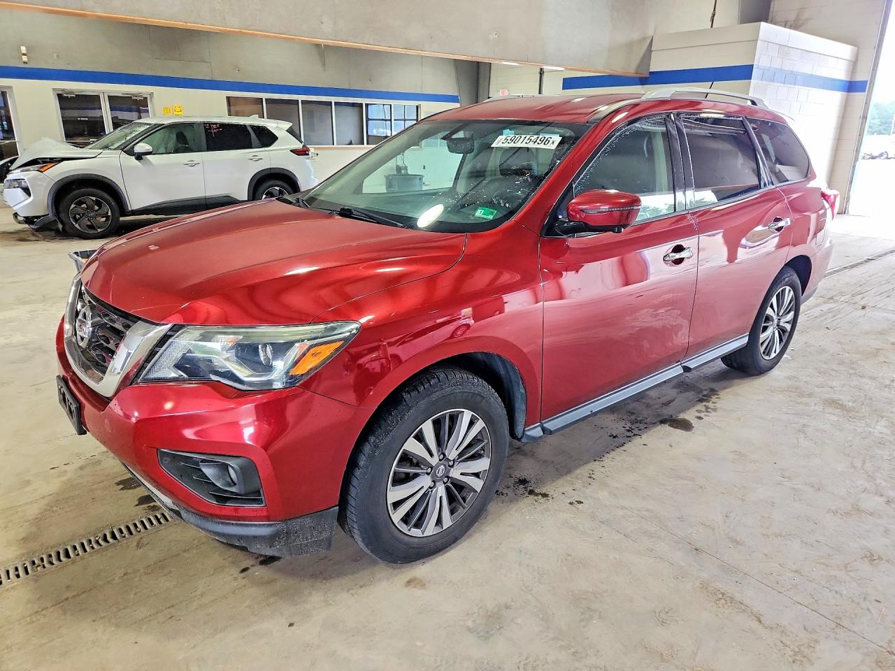 2017 NISSAN PATHFINDER SL  