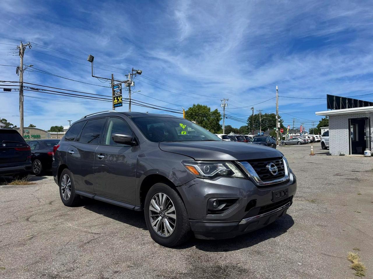 2019 NISSAN PATHFINDER SV  