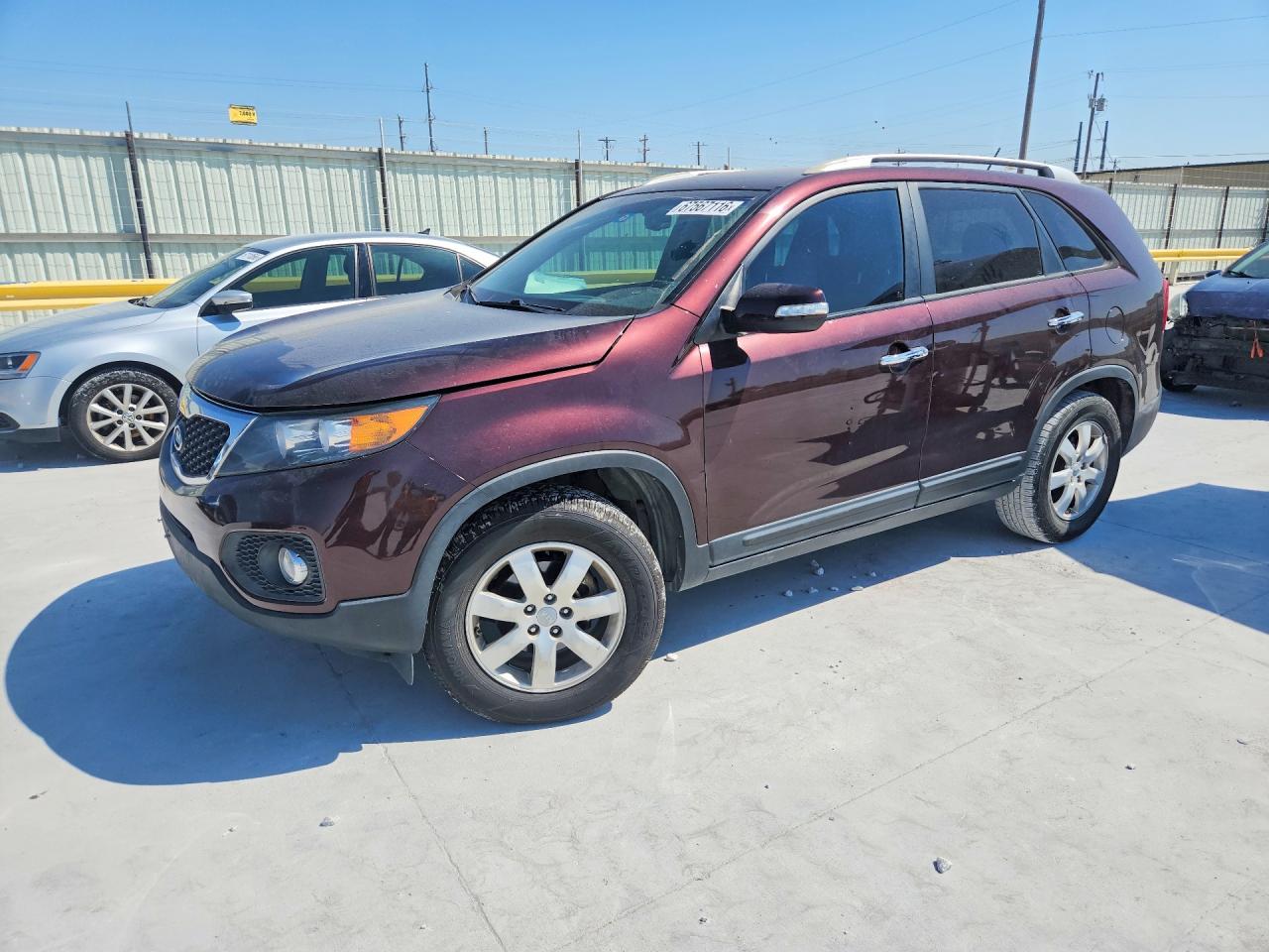 2013 KIA SORENTO LX  