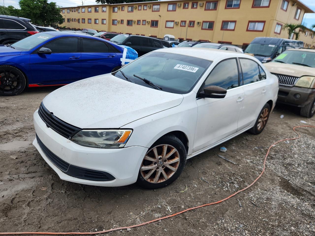 2013 VOLKSWAGEN JETTA SE  