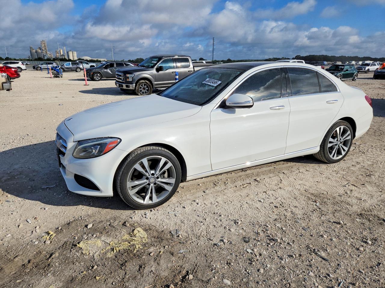 2015 MERCEDES-BENZ C 300  