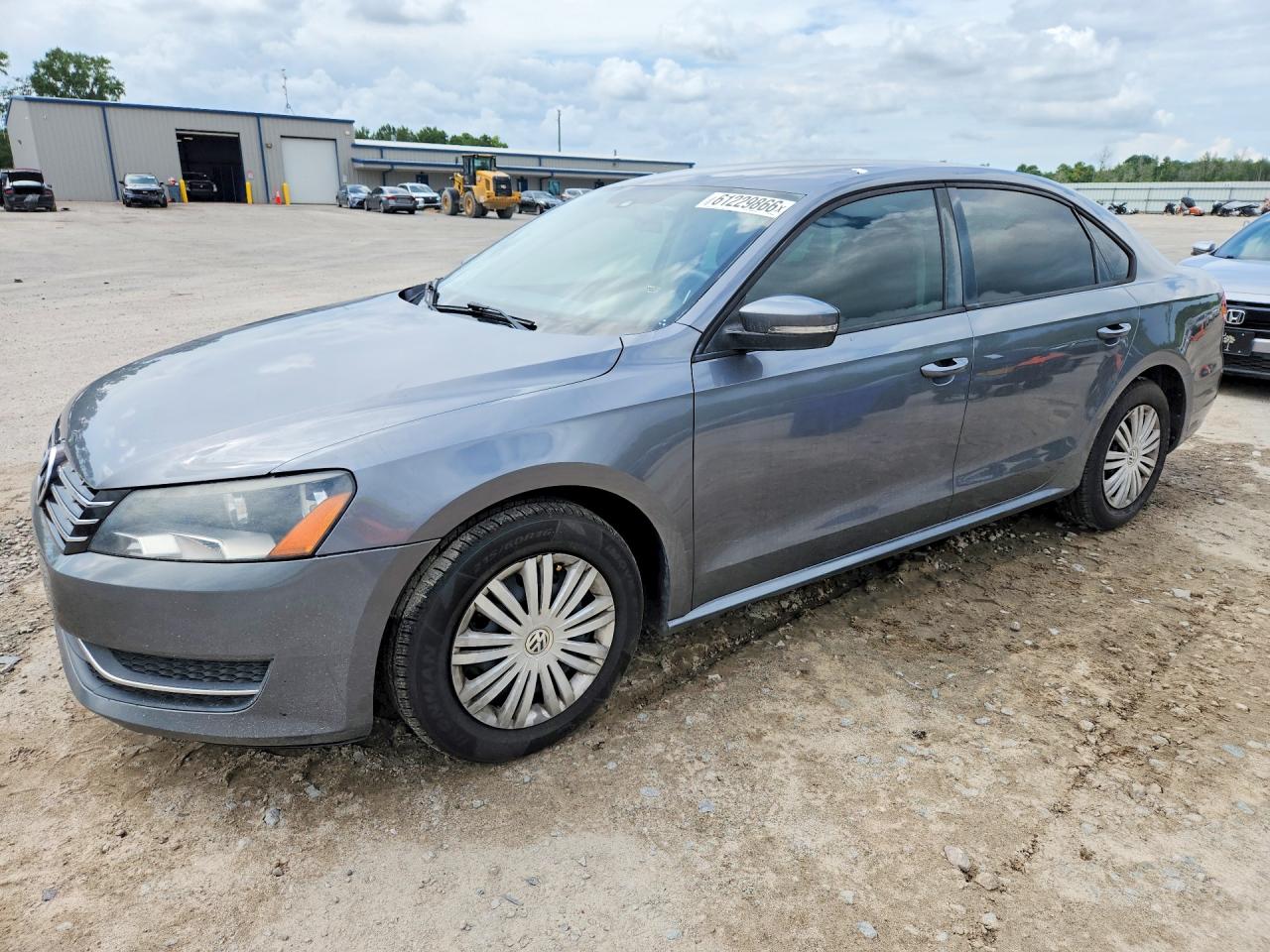 2014 VOLKSWAGEN PASSAT S  