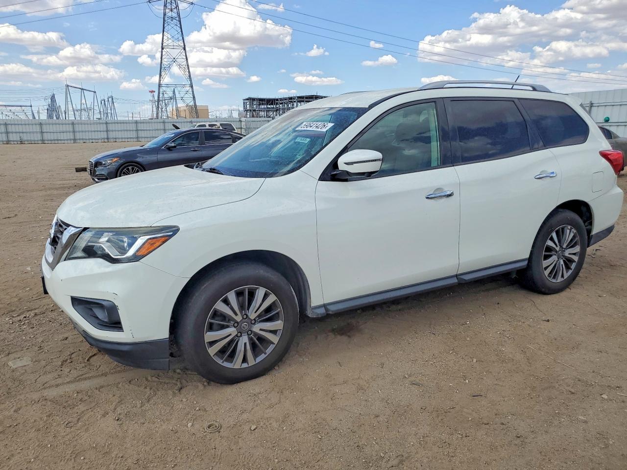 2018 NISSAN PATHFINDER SL  