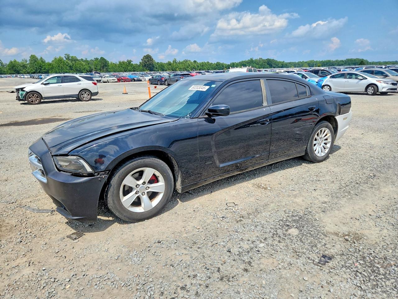 2013 DODGE CHARGER SE  