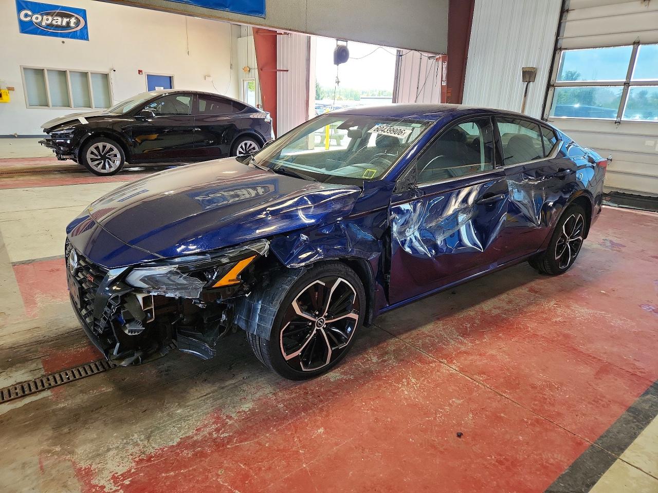 2023 NISSAN ALTIMA SR  