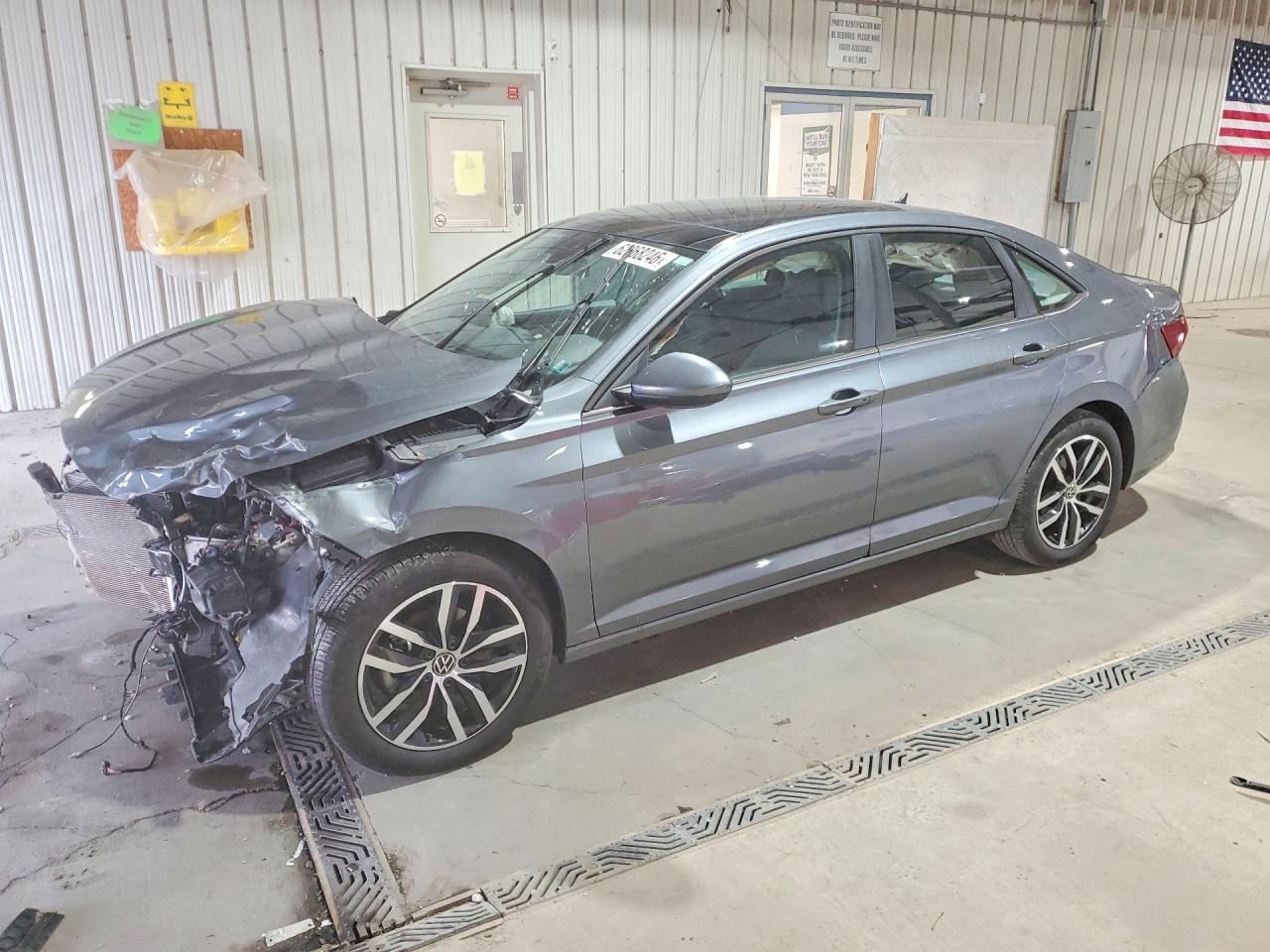 2025 VOLKSWAGEN JETTA SE  