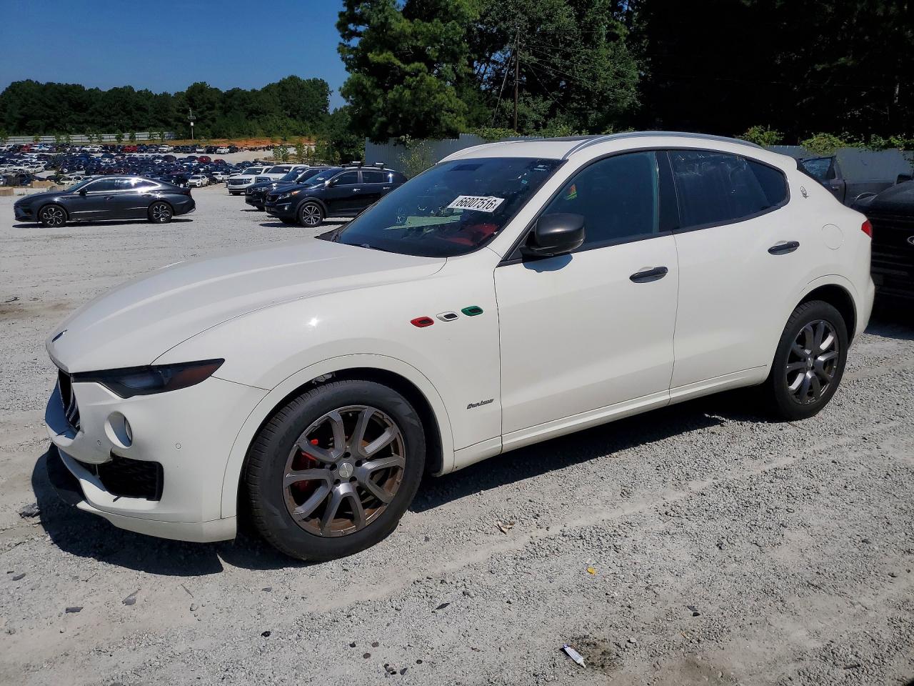 2018 MASERATI LEVANTE LUXURY  