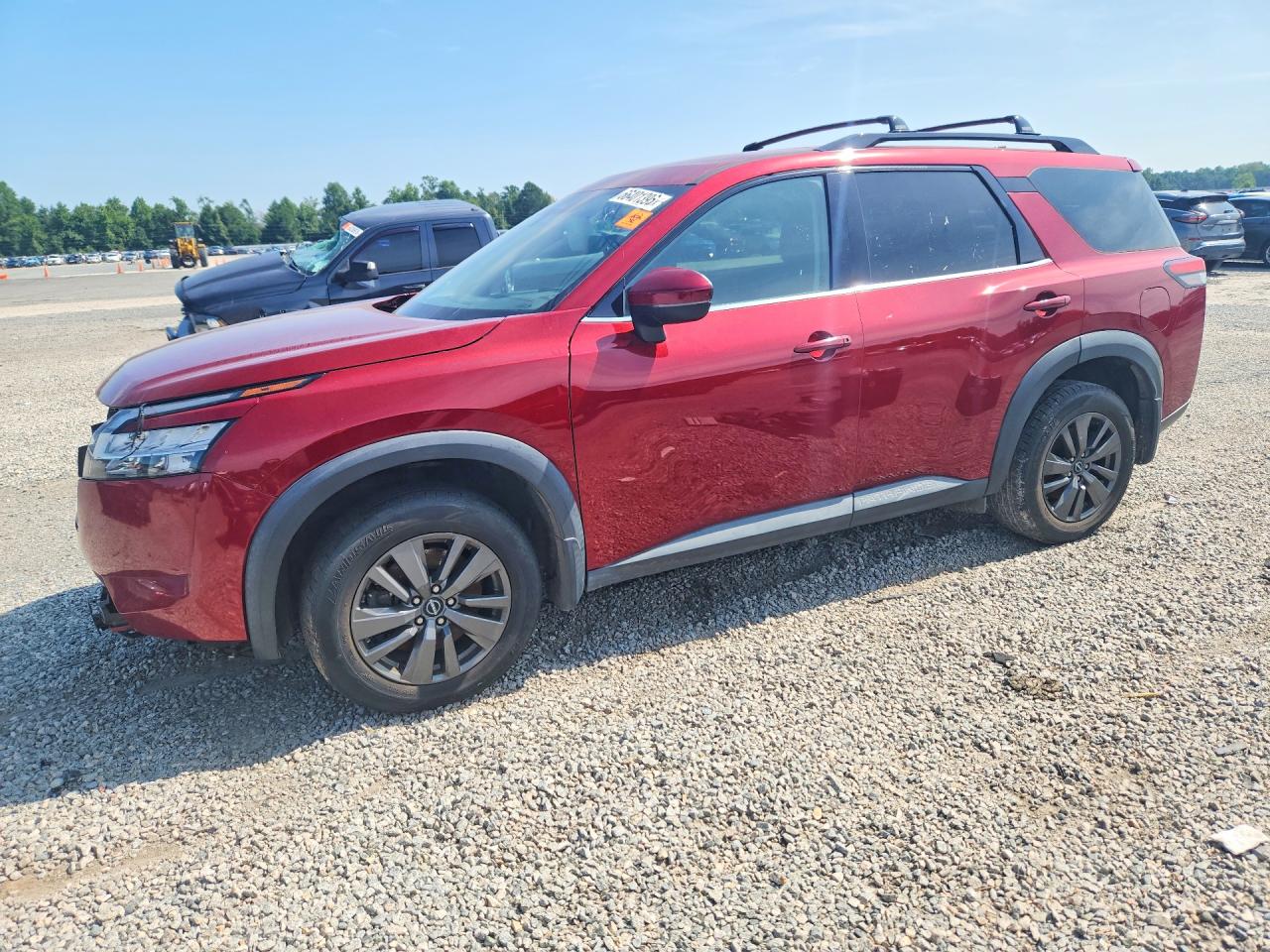 2022 NISSAN PATHFINDER SV  