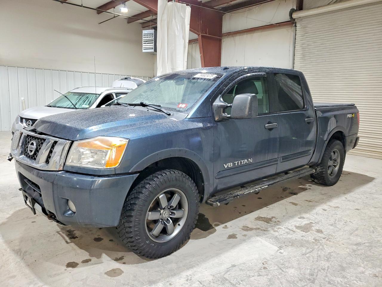 2014 NISSAN TITAN SV  