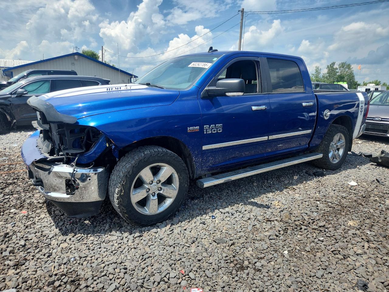 2016 RAM 1500 SLT  