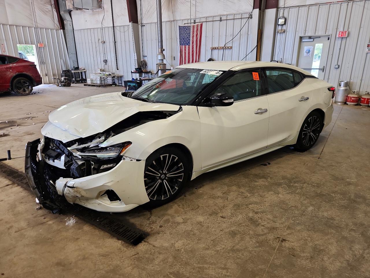 2021 NISSAN MAXIMA SV  