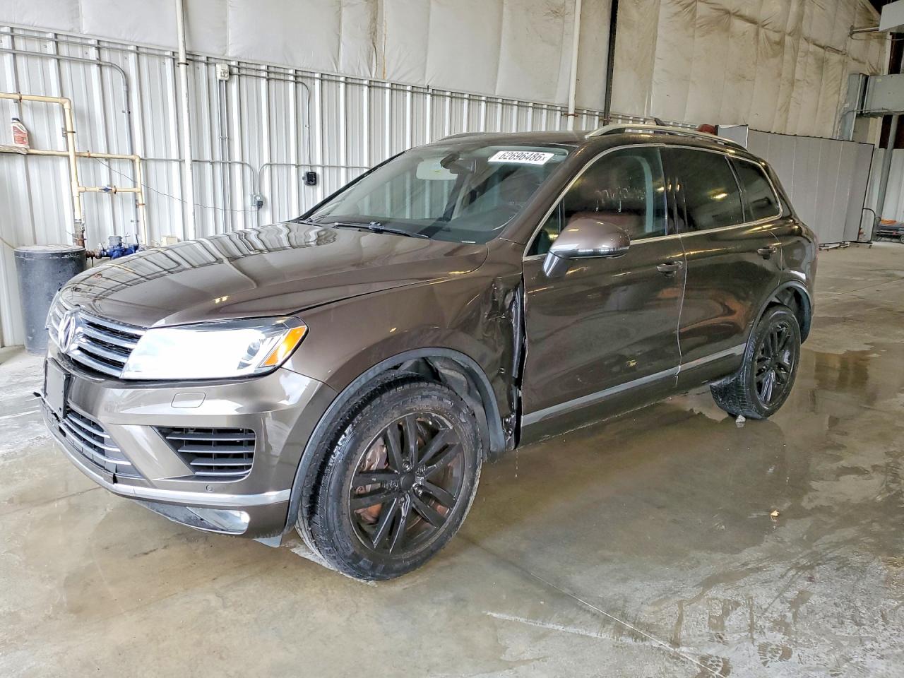 2015 VOLKSWAGEN TOUAREG V6  
