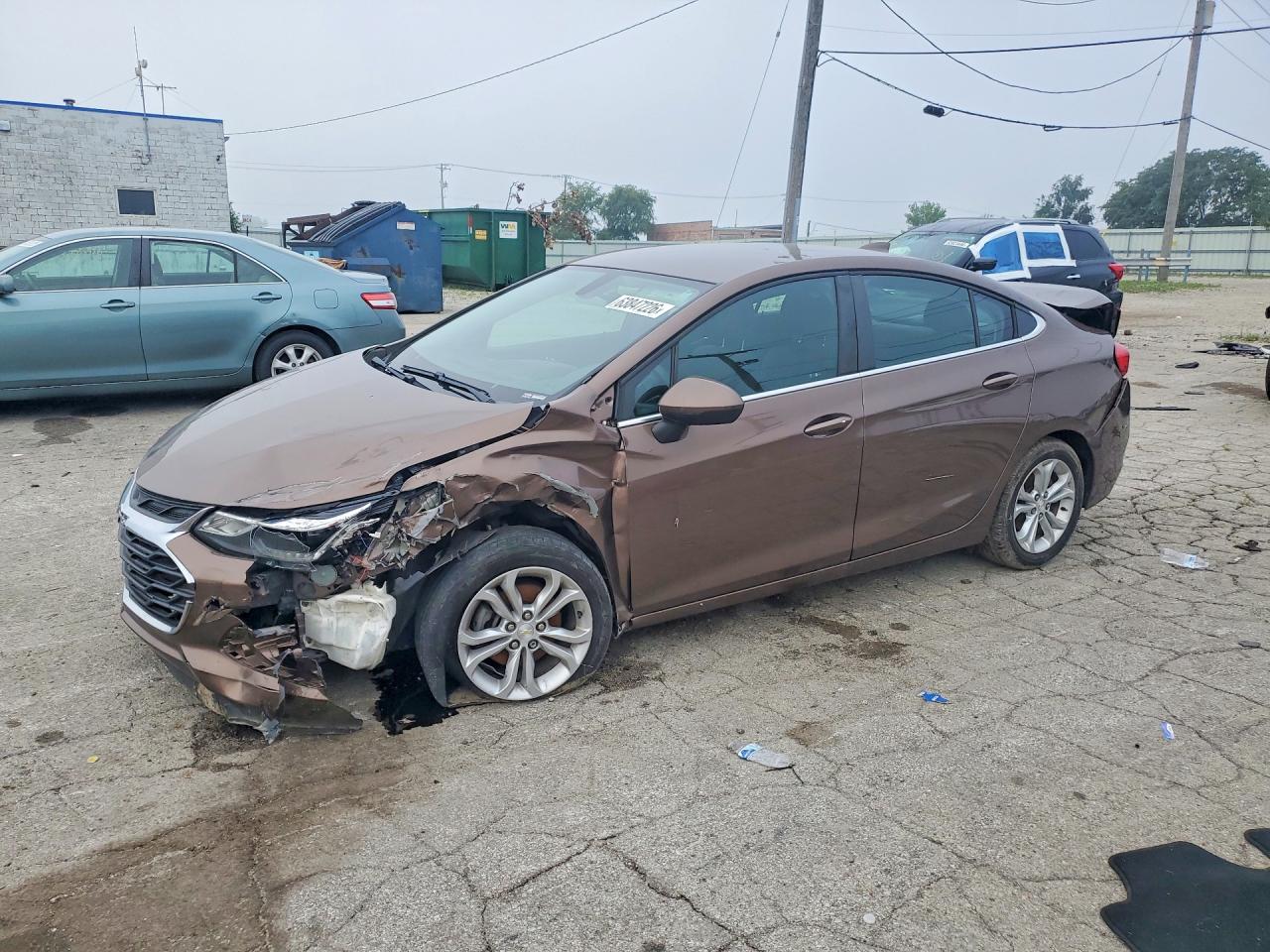 2019 CHEVROLET CRUZE LT  