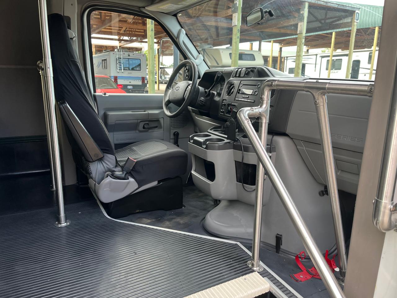 2017 FORD ECONOLINE E350 SUPER DUTY CUTAWAY VAN