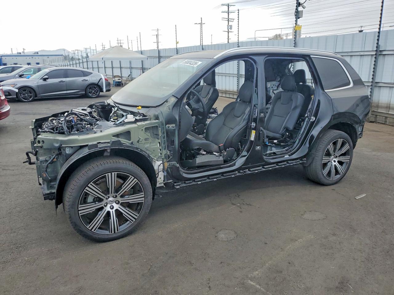 2024 VOLVO XC90 PLUS  