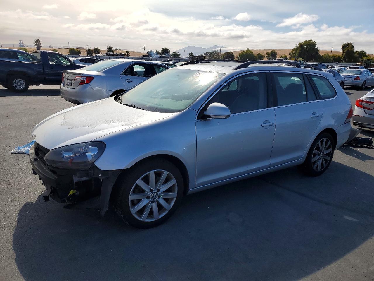 2014 VOLKSWAGEN JETTA TDI  