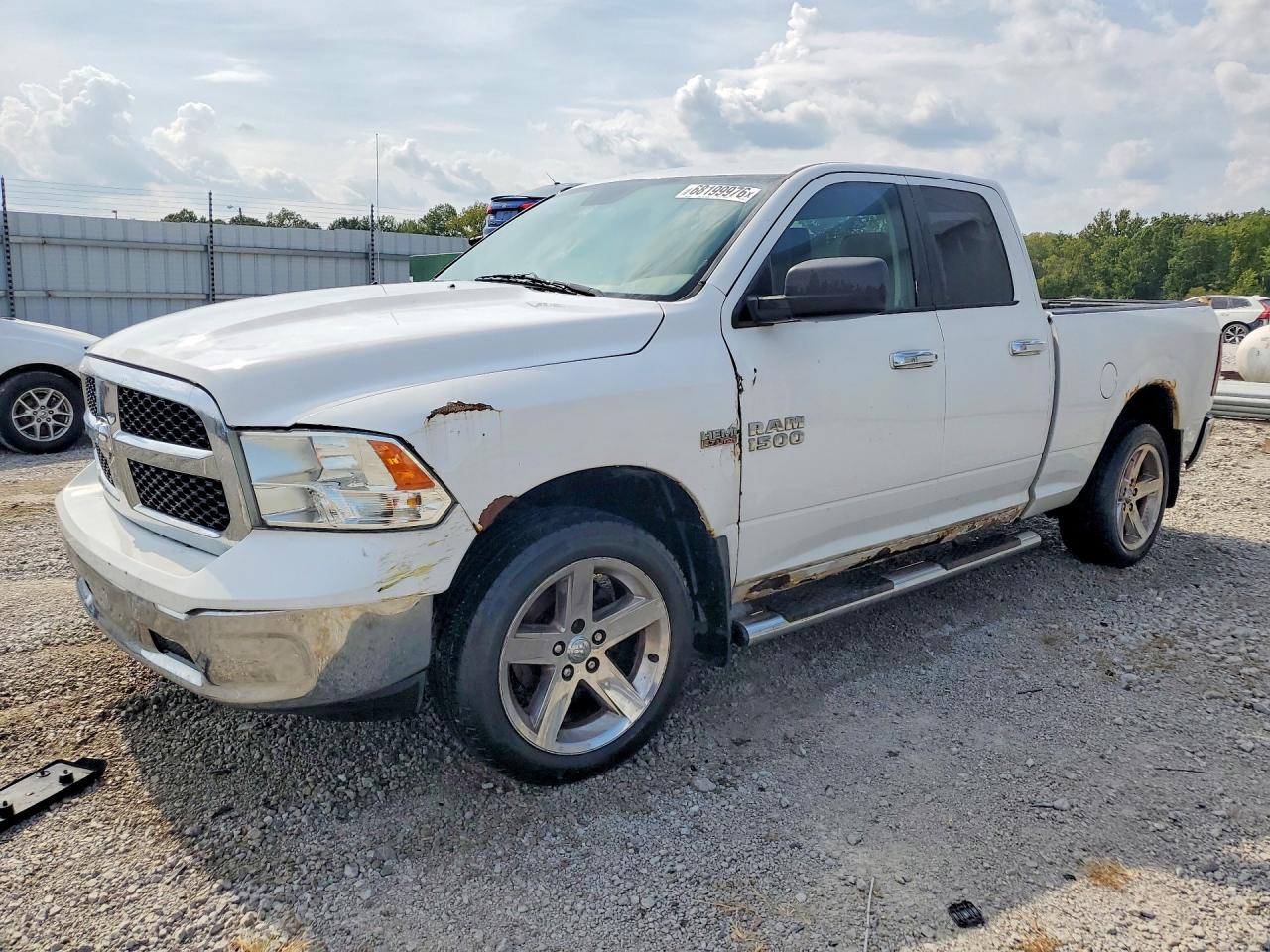 2013 RAM 1500 SLT  