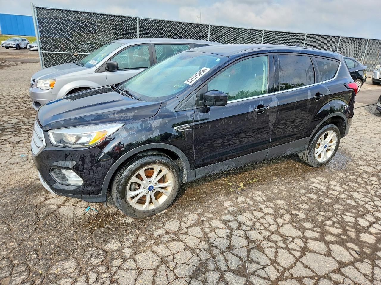 2019 FORD ESCAPE SE  