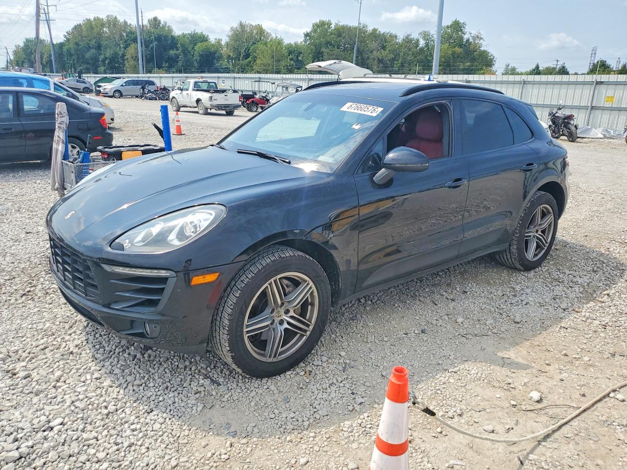 2015 PORSCHE MACAN S  