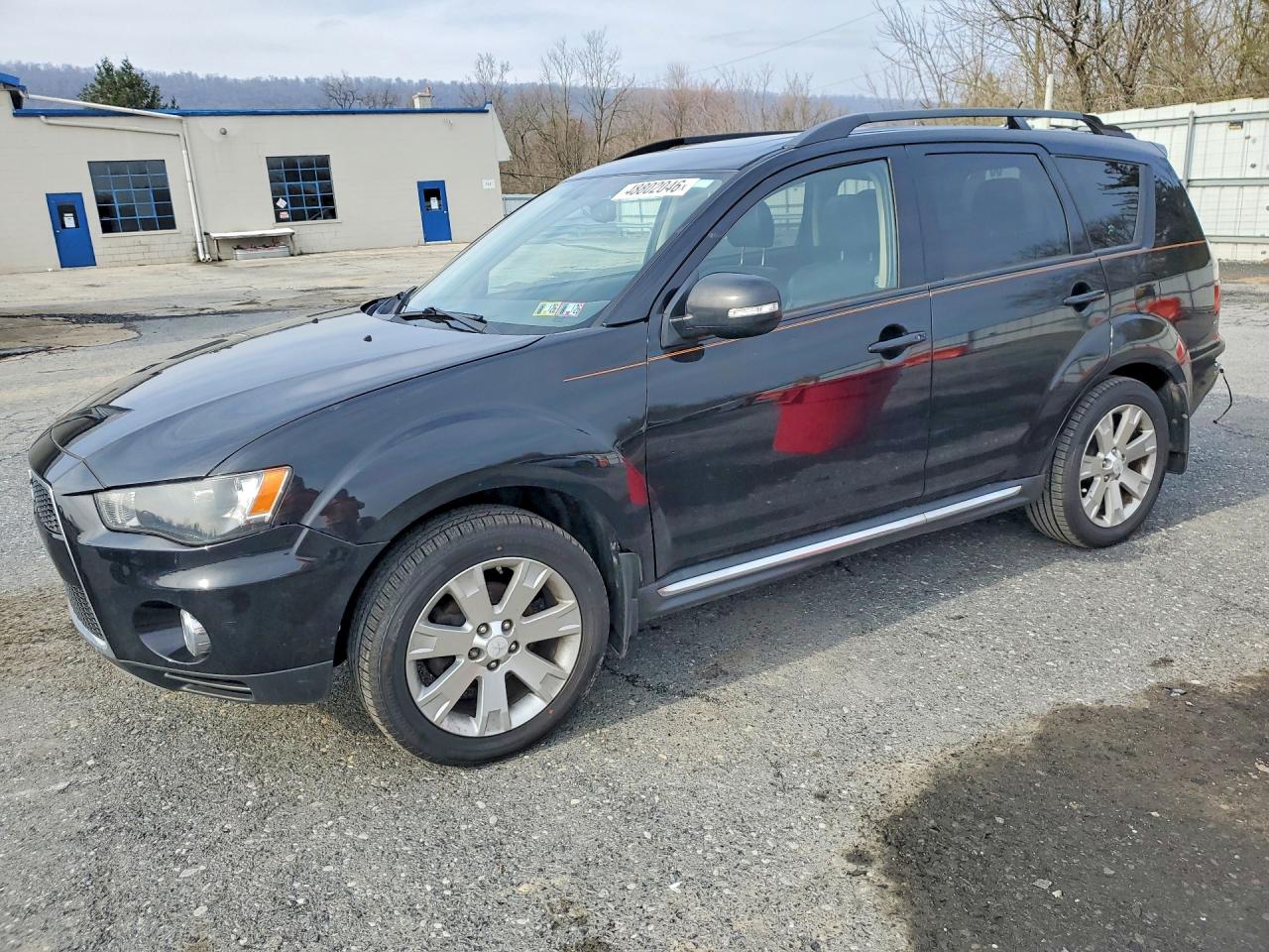 2013 MITSUBISHI OUTLANDER SE  