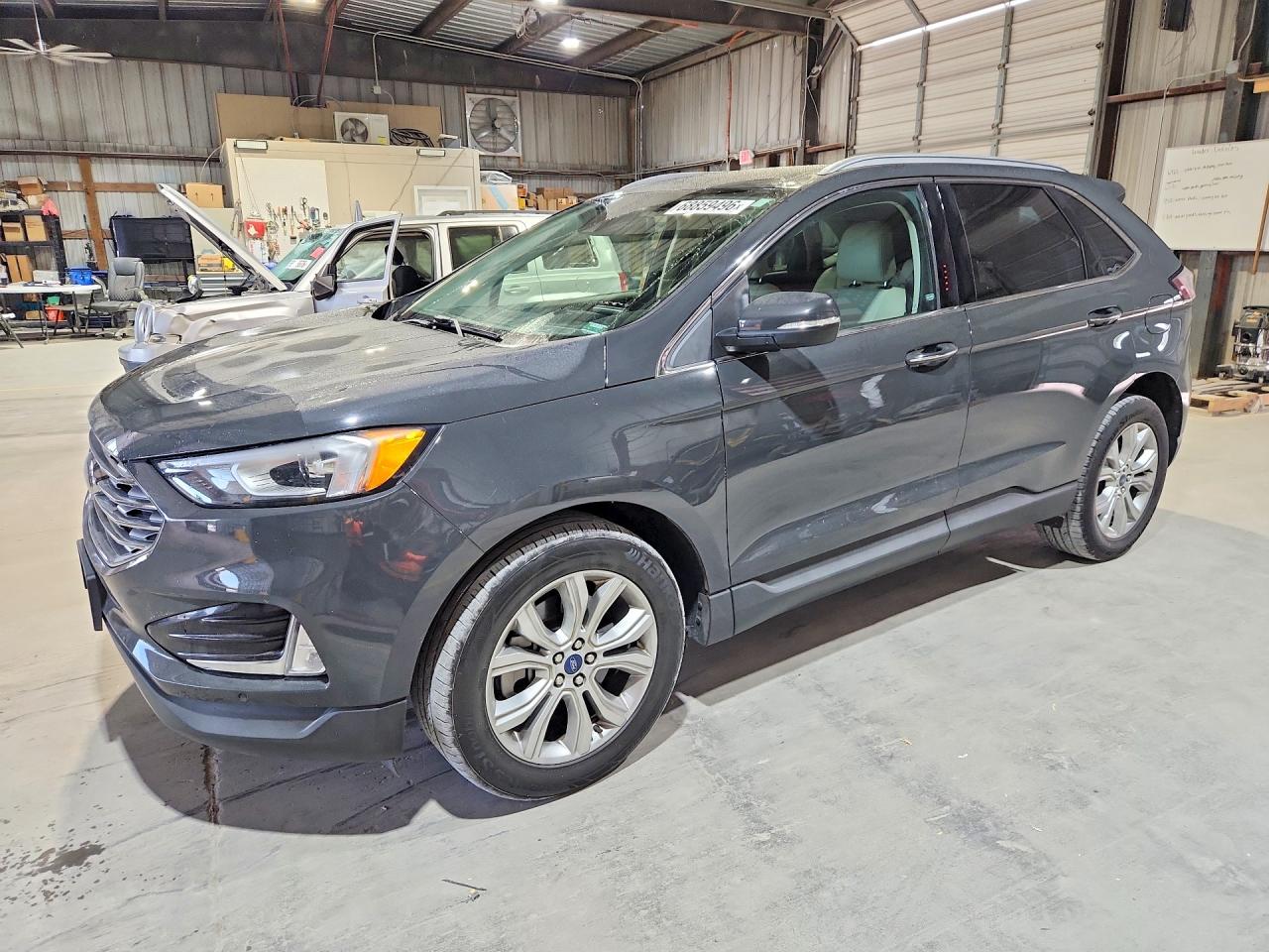 2021 FORD EDGE TITANIUM  