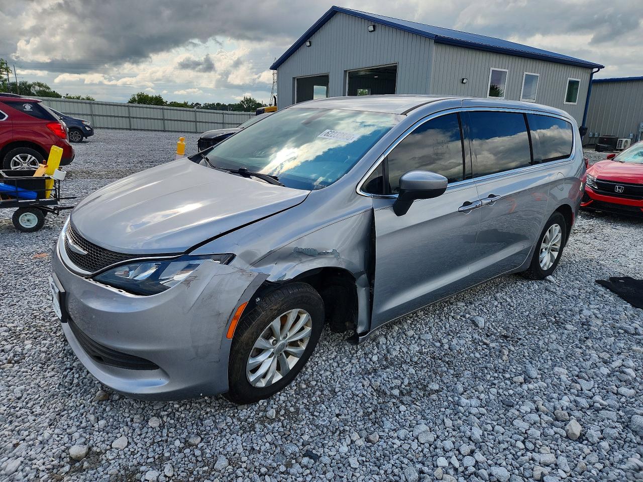 2017 CHRYSLER PACIFICA TOURING  