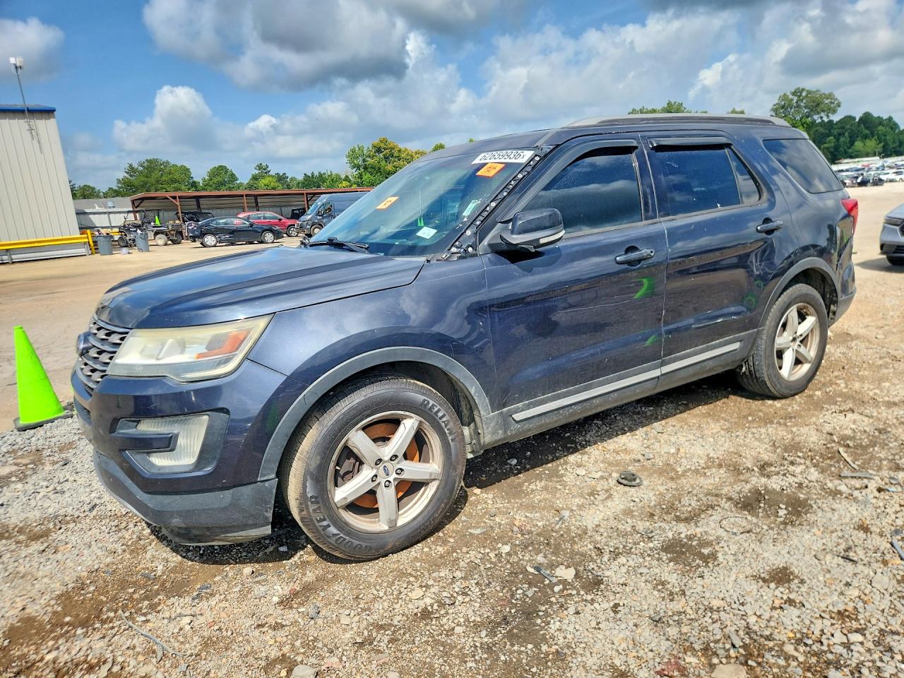 2017 FORD EXPLORER XLT  